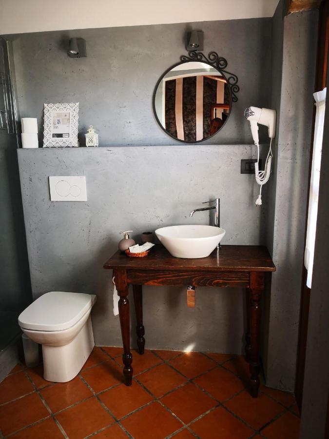 B&B Il Martin Pescatore Bagnolo San Vito Exterior foto