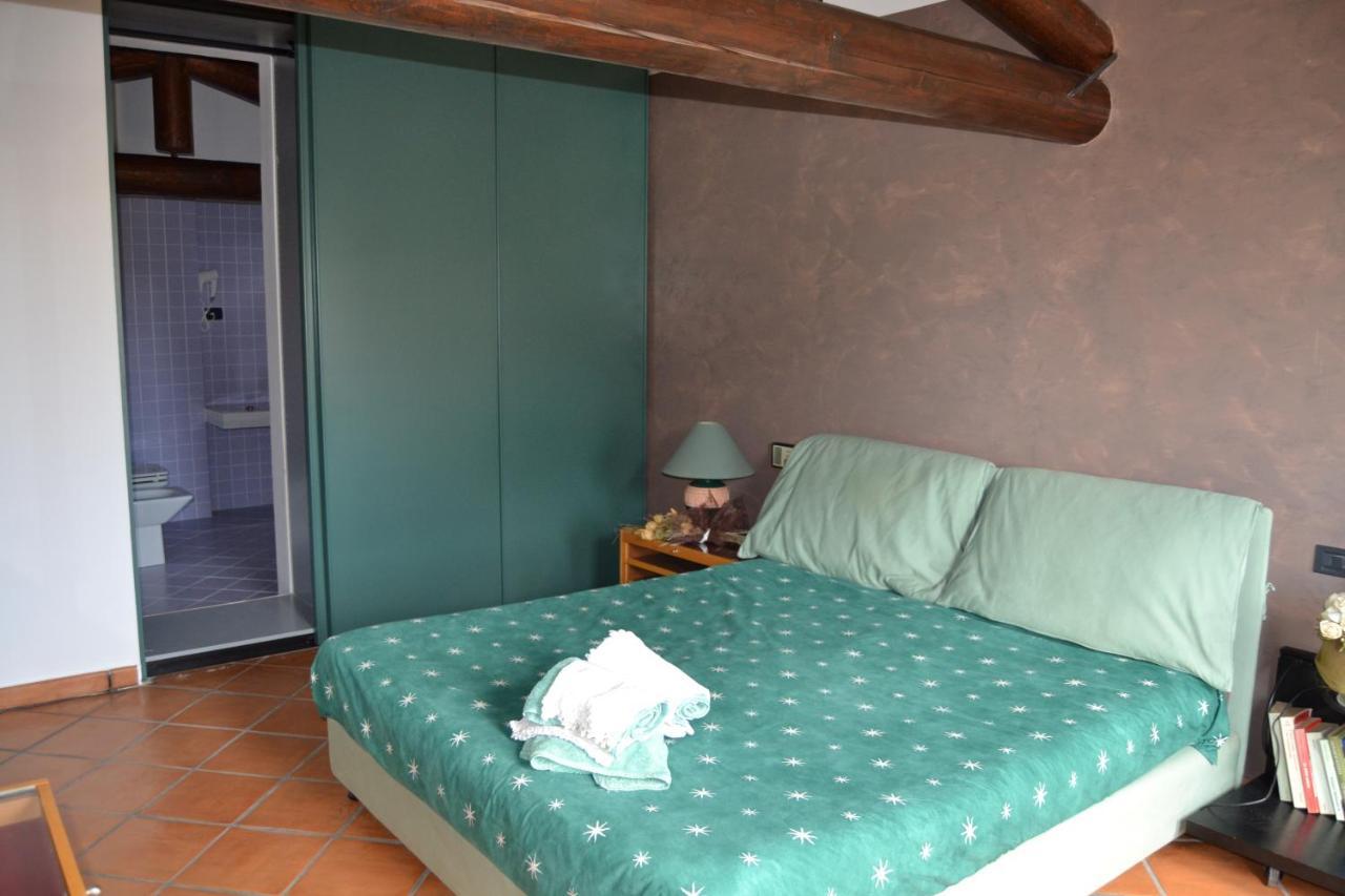 B&B Il Martin Pescatore Bagnolo San Vito Exterior foto