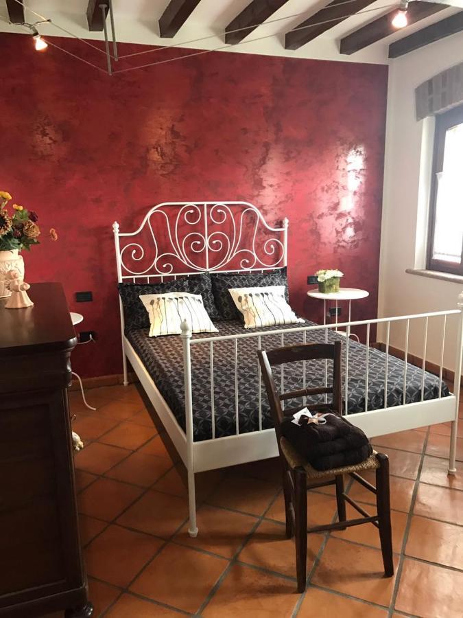 B&B Il Martin Pescatore Bagnolo San Vito Exterior foto