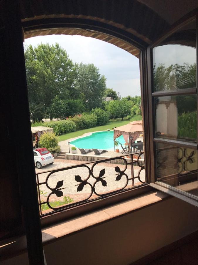 B&B Il Martin Pescatore Bagnolo San Vito Exterior foto