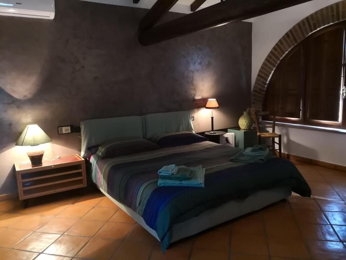 B&B Il Martin Pescatore Bagnolo San Vito Exterior foto