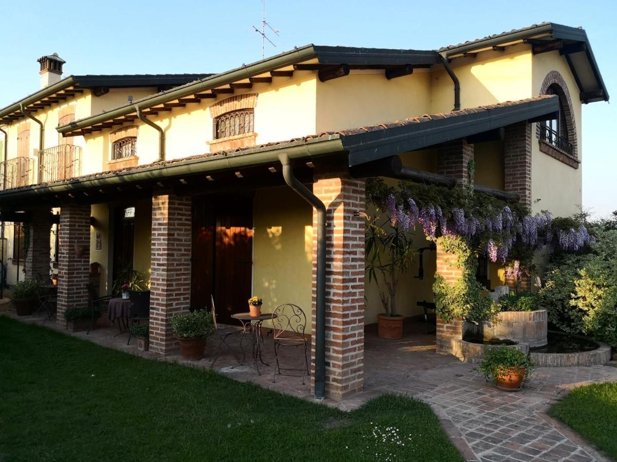 B&B Il Martin Pescatore Bagnolo San Vito Exterior foto